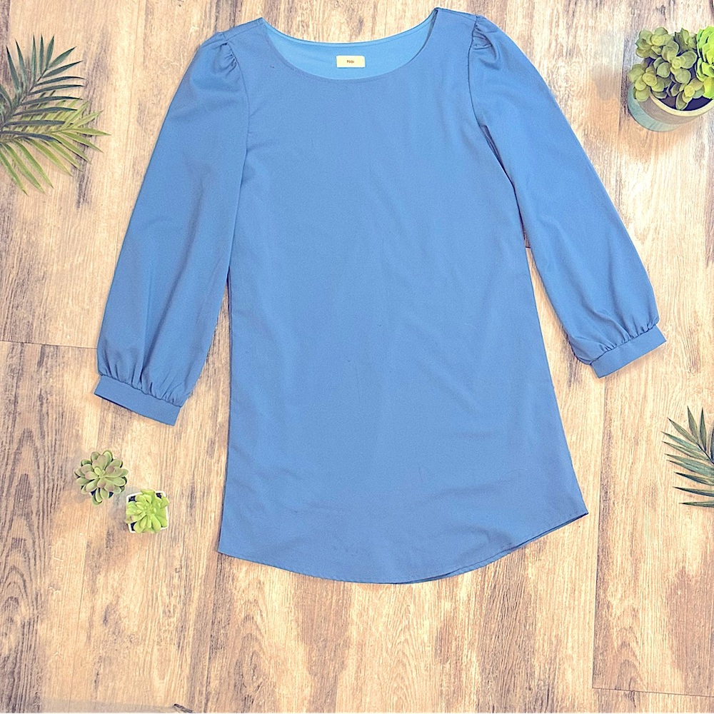 Blue puff sleeve shift dress